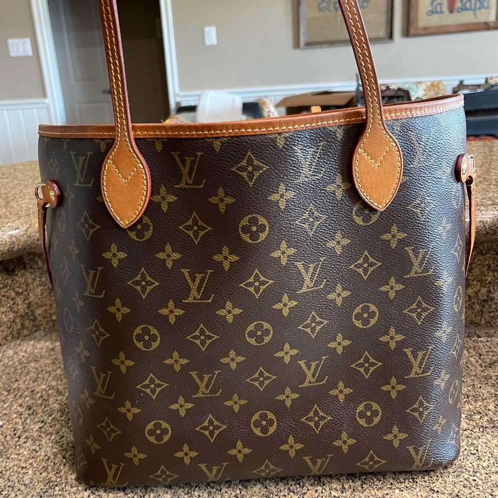 Louis Vuitton MM neverfull